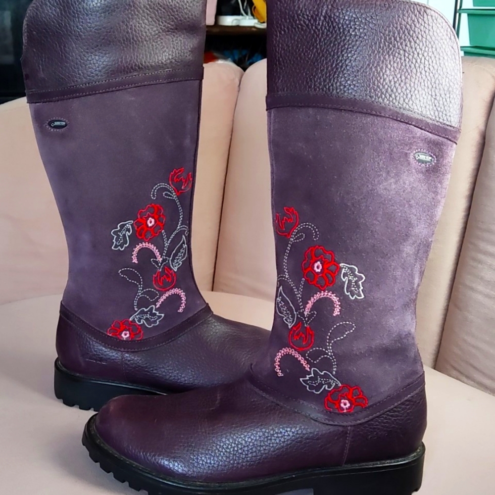 Clarks suede leather goretex plum tall boots size 5 goretex!